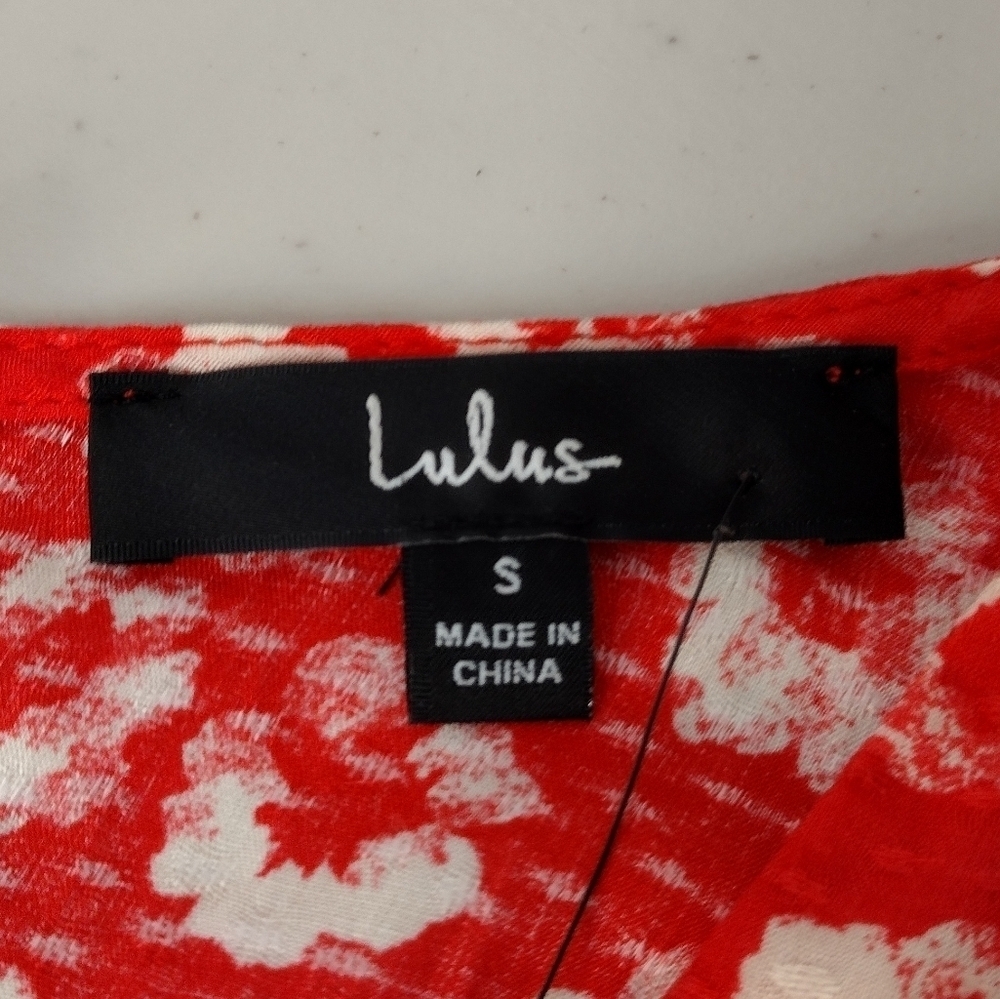 NWT Lulus Garden Explorer Red Floral Print Textured Deep V Neck Midi Dress Sz S - Picture 11 of 16